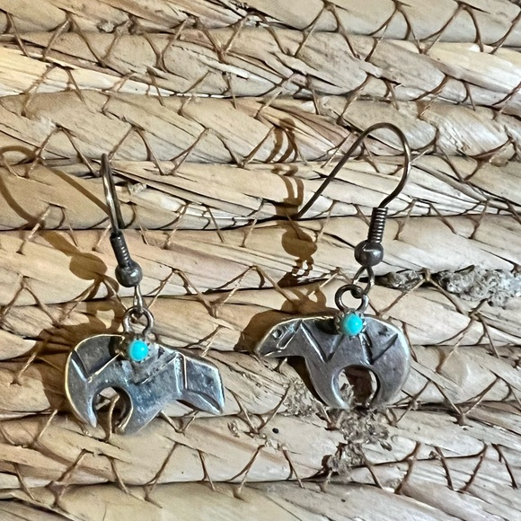 NAVAJO STERLING SILVER TURQUOISE EARRINGS - Picture 1 of 8
